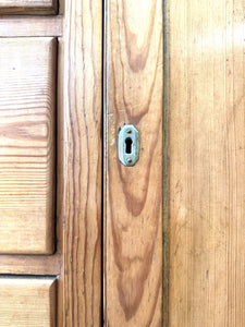 An English Country Pine Buffet or Sideboard