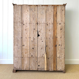 An Georgian English Linen Press Cupboard c1800