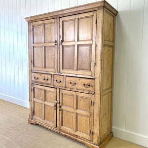 An Georgian English Linen Press Cupboard c1800