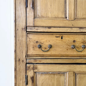 An Georgian English Linen Press Cupboard c1800