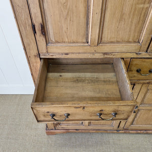 An Georgian English Linen Press Cupboard c1800