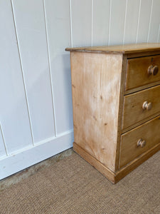 An Antique English Pine Chest of Drawers Dresser with Wooden Knobs c1890