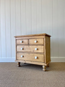 An Antique English Pine Chest of Drawers Dresser with Porcelain Knobs c1890