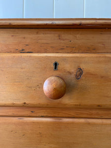 An Antique English Pine Chest of Drawers Dresser with Wooden Knobs c1890