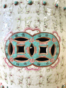 A Delightful Chinese Famille Rose Porcelain Garden Stool