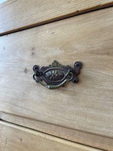 An Antique English Pine Chest of Drawers/Dresser with Brass Hardware c1830