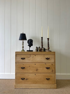 An Antique English Pine Chest of Drawers/Dresser with Brass Hardware c1830