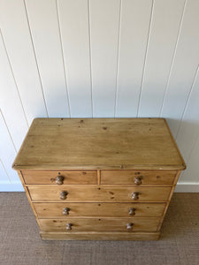 An Antique English Pine Chest of Drawers Dresser with Wooden Knobs c1880