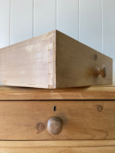 An Antique English Pine Chest of Drawers Dresser with Wooden Knobs c1880