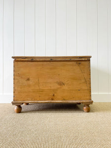 An English Pine Mule Chest Trunk or Blanket Box c1850