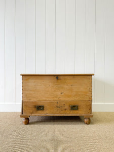 An English Pine Mule Chest Trunk or Blanket Box c1850