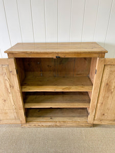 A Rustic English 19th Century Pine Cupboard c1880