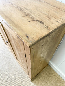 A Rustic English 19th Century Pine Cupboard c1880