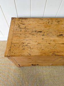 An English Pine Mule Chest Trunk or Blanket Box c1850