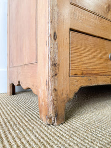 An English Pine Mule Chest Trunk or Blanket Box c1850