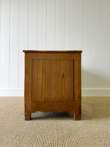 An English Pine Mule Chest Trunk or Blanket Box c1850