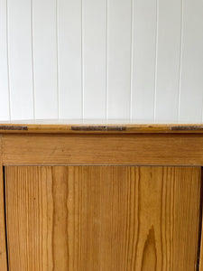 An English Pine Mule Chest Trunk or Blanket Box c1850