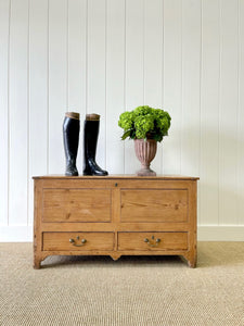 An English Pine Mule Chest Trunk or Blanket Box c1850
