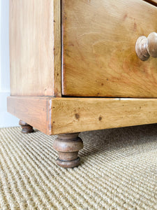 An English Pine Chest of Drawers Dresser with Gallery c1890
