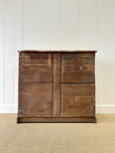 An Antique English Pine Chest of Drawers/Dresser with Dark Knob Hardware c1890