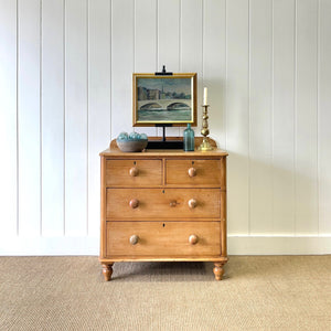 An Antique English Pine Chest of Drawers Dresser Tulip Feet c1890