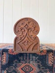 An English Late 19th Century Moveable Oak Bookshelf