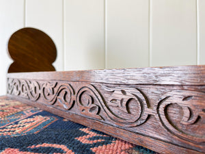 An English Late 19th Century Moveable Oak Bookshelf