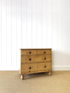 A 19th Century English Pine Chest of Drawers/Dresser with Tulip Feet