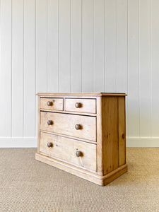 An English Pine Chest of Drawers Dresser c1890