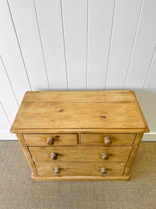 An English Pine Chest of Drawers Dresser c1890