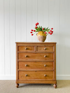 An Antique English Pine Chest of Drawers Dresser c1890