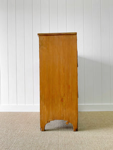 A Very Good English Georgian Pine Chest of Drawers Dresser c1800