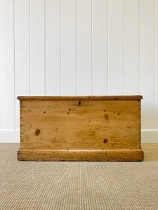 An English Pine Blanket Box or Coffee Table With Iron Handles c1890