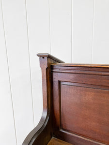Antique English 19th Century Gothic Oak Settle/Hall Bench