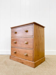 An Antique English Pine Chest of Drawers Dresser c1890