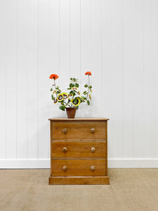 An Antique English Pine Chest of Drawers Dresser c1890