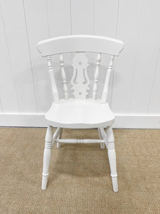 A Vintage Set of 4 White Fiddleback Back Chairs