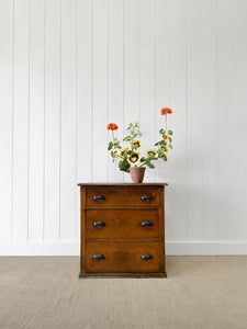 An Antique English Pine Chest of Drawers Dresser c1890
