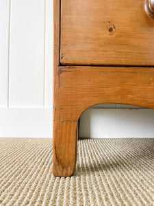 An Antique English Pine Chest of Drawers Dresser c1890