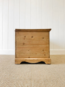 An English Pine Blanket Box or Toy Box Early 19th Century