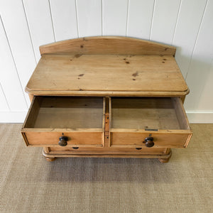 An Antique English Pine Chest of Drawers Dresser Tulip Feet c1890