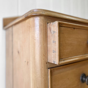 An Antique English Pine Chest of Drawers Dresser Tulip Feet c1890