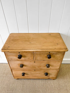An Antique English Pine Chest of Drawers Dresser with Dark Knobs c1890