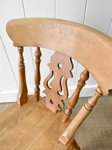 A Set of 6 Vintage English Pine Fiddleback Chairs