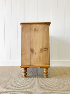 An Antique English Pine Chest of Drawers Dresser c1890