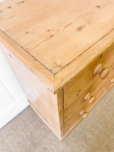 An Antique English Pine Chest of Drawers c1890