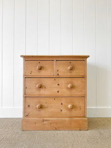 An Antique English Pine Chest of Drawers c1890