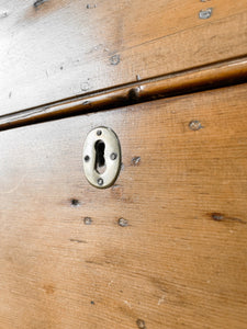 An English Pine Mule Chest Trunk or Blanket Box c1850
