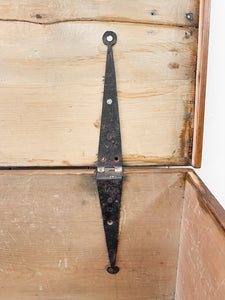 An English Pine Mule Chest Trunk or Blanket Box c1850