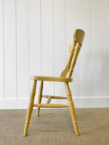 A Vintage Set of 4 Mustard Yellow Farmhouse Fiddleback Chairs